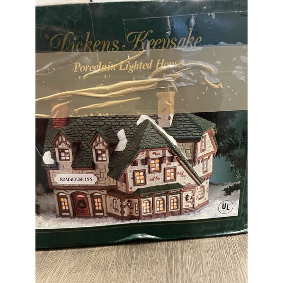 Dickens Keepsakes Roadhouse inn Porcelain Lighted House Light Kit - Picture 3 of 16